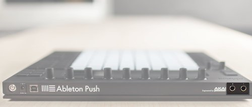 Pushのフットペダル用端子 – Ableton